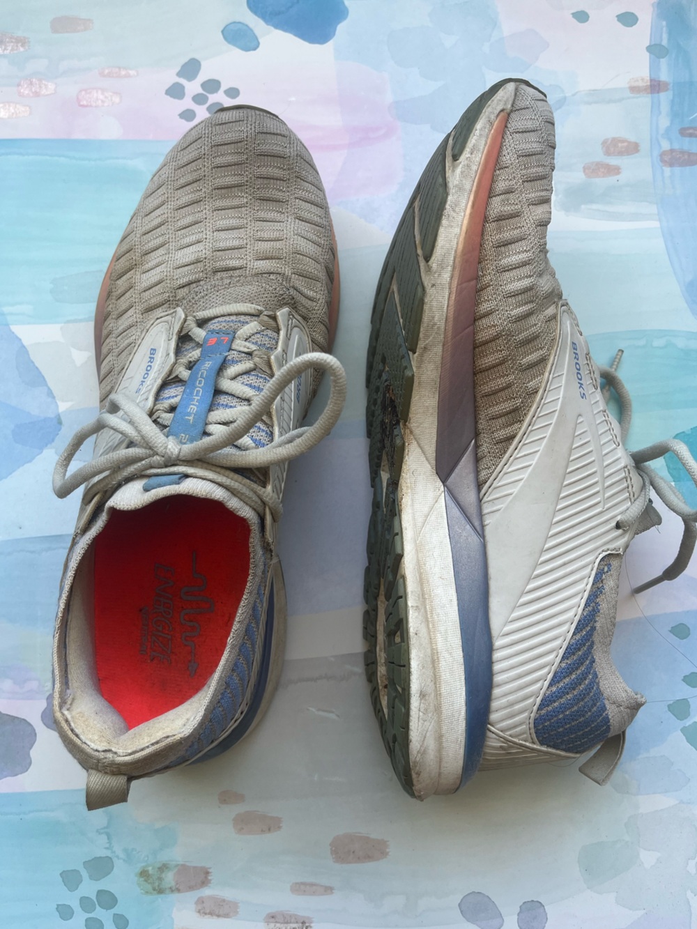 Brooks Ricochet LE Running Sneakers